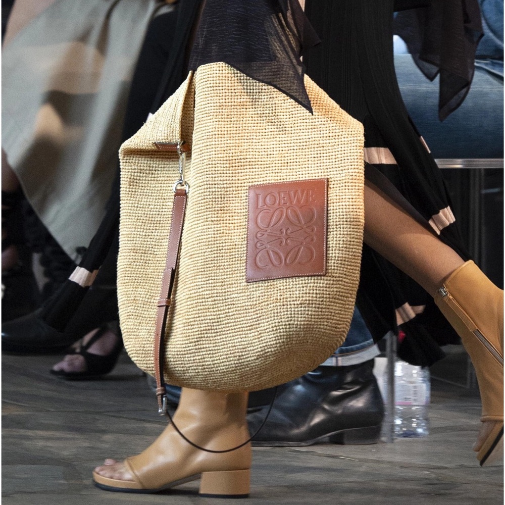 Loewe Raffia and Leather Bolso Slit Grande Natural Tote Bag